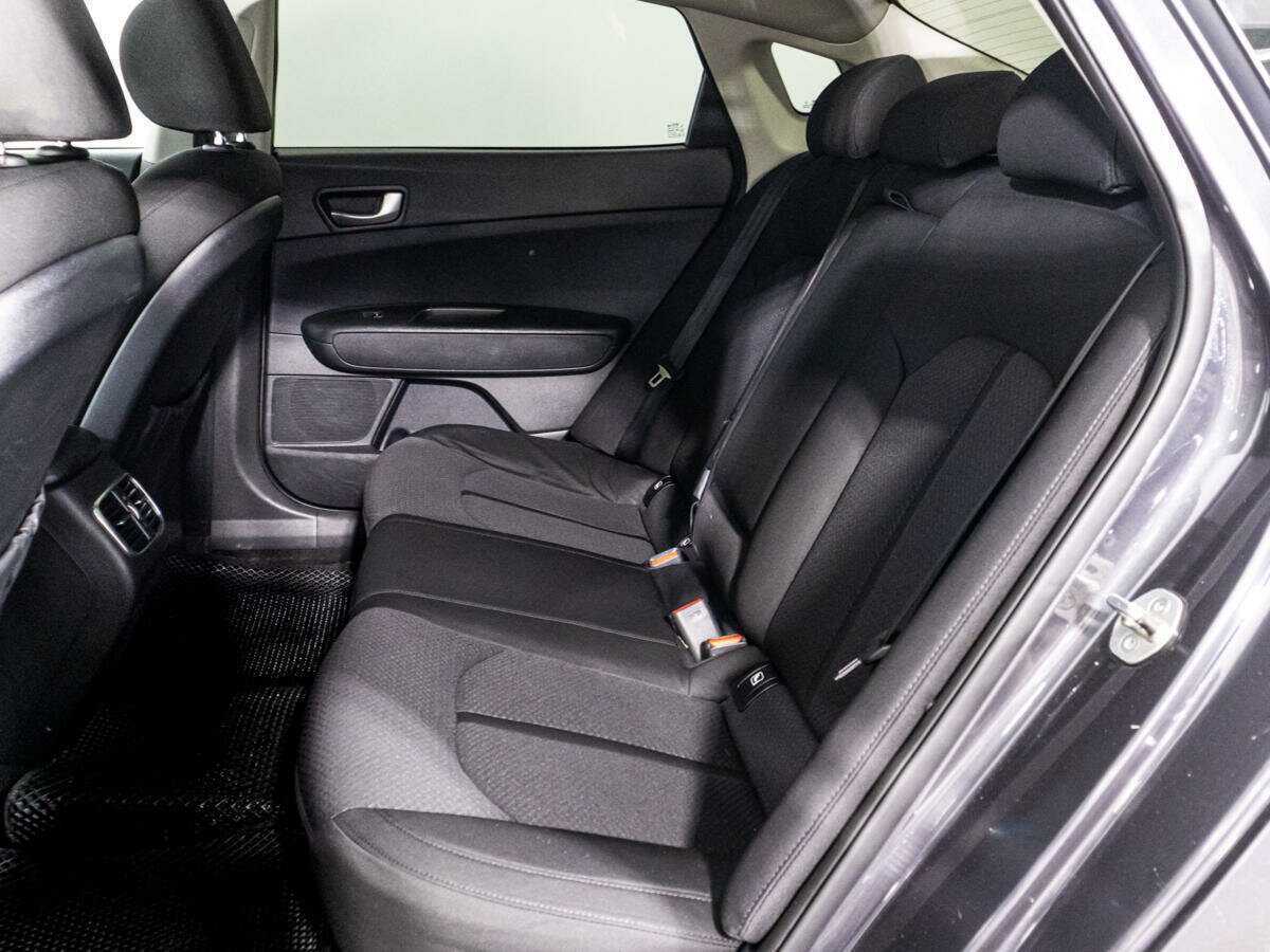 Купить Kia Optima с пробегом. Фото: #9