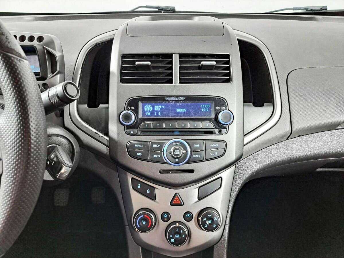 Купить Chevrolet Aveo с пробегом. Фото: #12