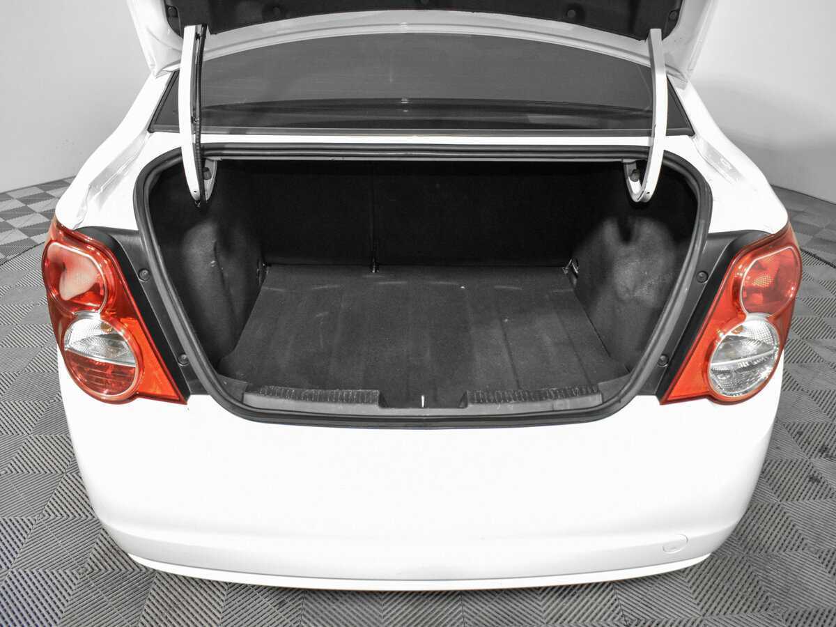 Купить Chevrolet Aveo с пробегом. Фото: #14