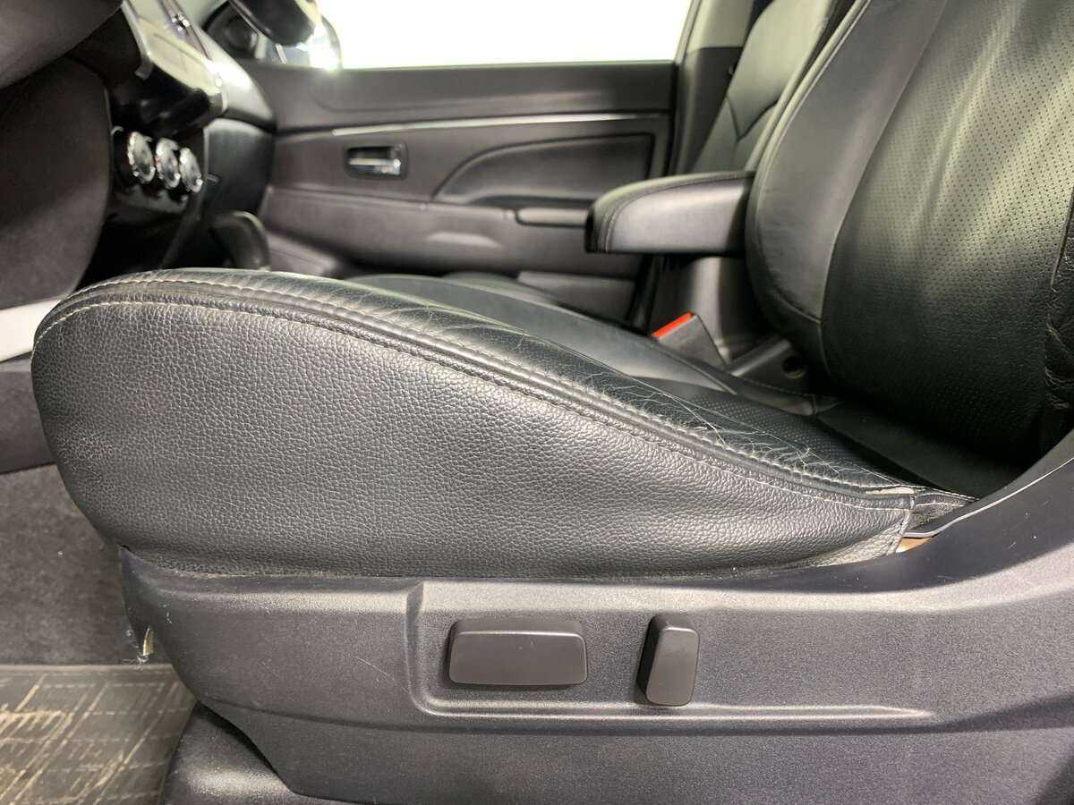 Купить Mitsubishi ASX с пробегом. Фото: #16