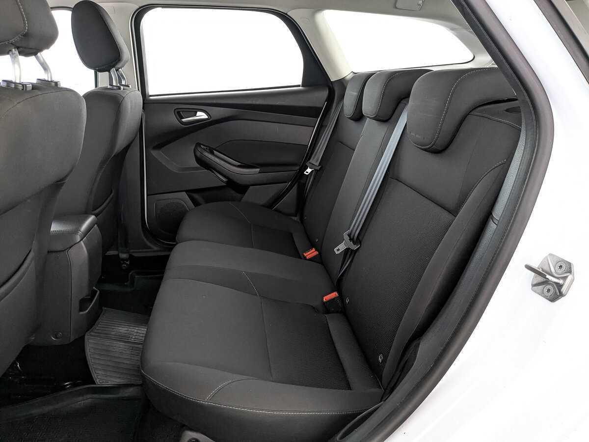 Купить Ford Focus с пробегом. Фото: #16