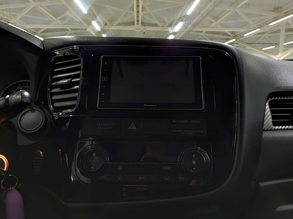 Купить Mitsubishi Outlander с пробегом. Фото: #14
