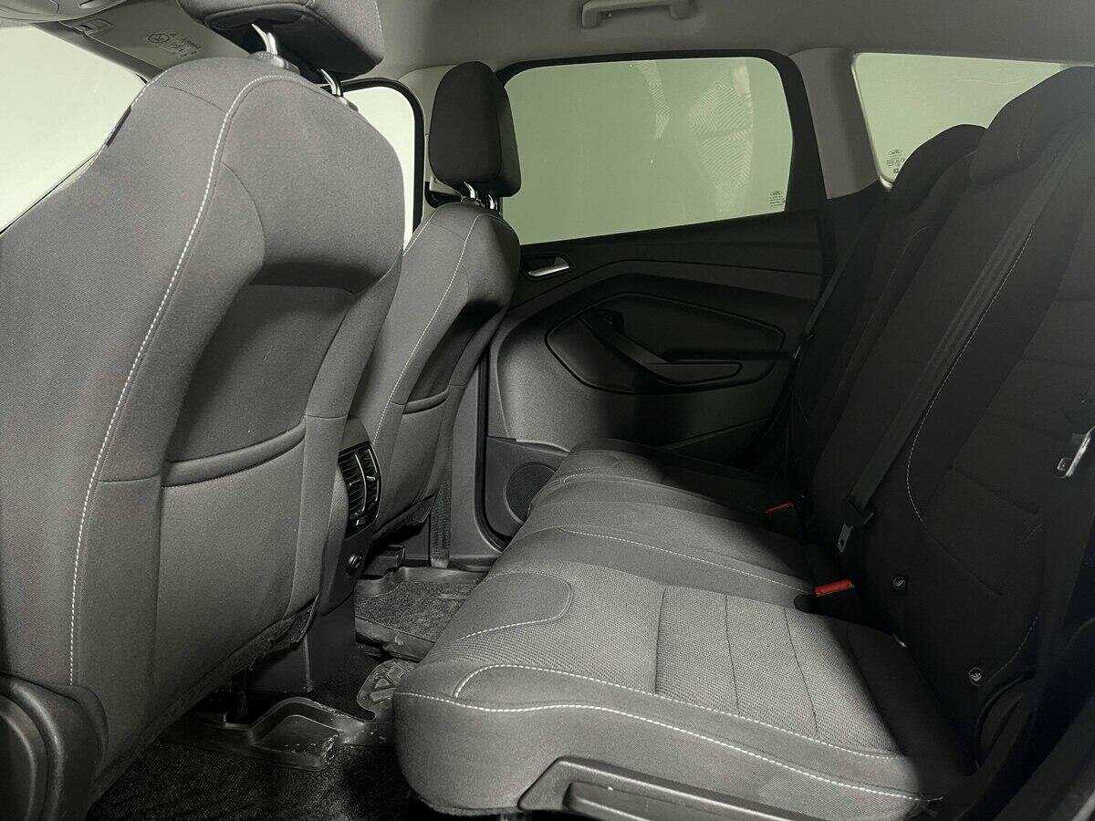 Купить Ford Kuga с пробегом. Фото: #9