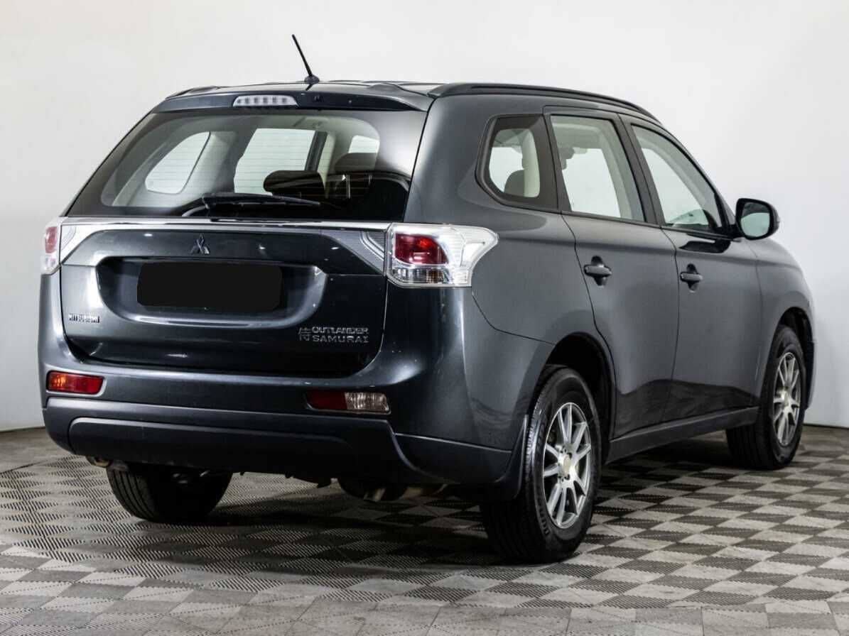 Купить Mitsubishi Outlander с пробегом. Фото: #3