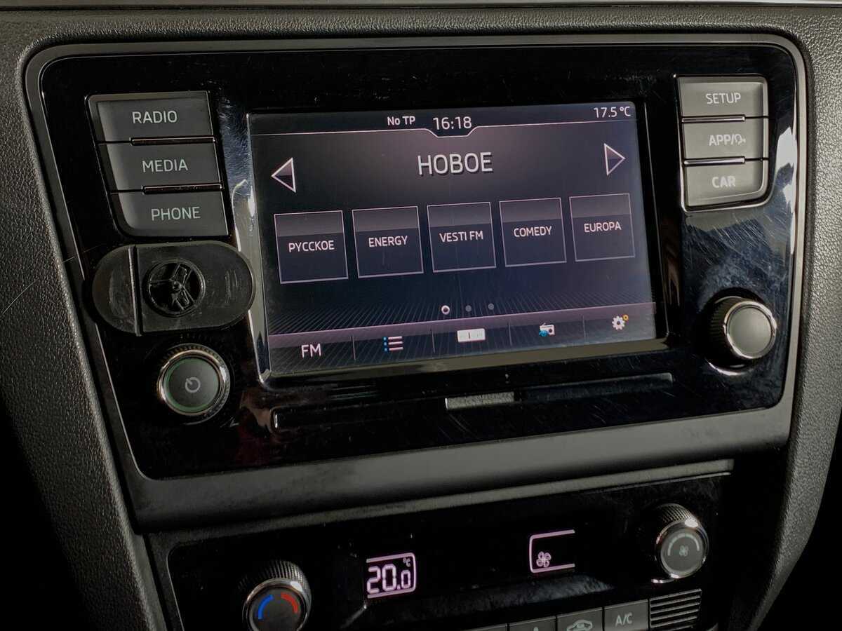 Купить Skoda Rapid с пробегом. Фото: #13