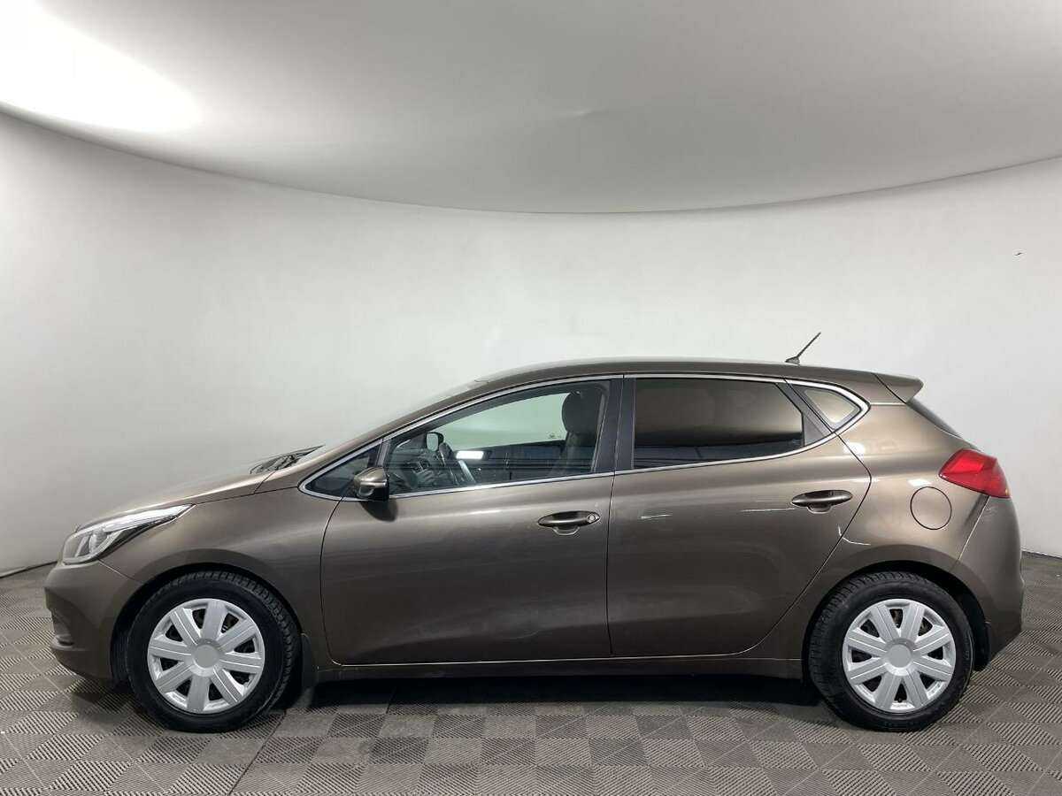 Купить Kia Ceed с пробегом. Фото: #4