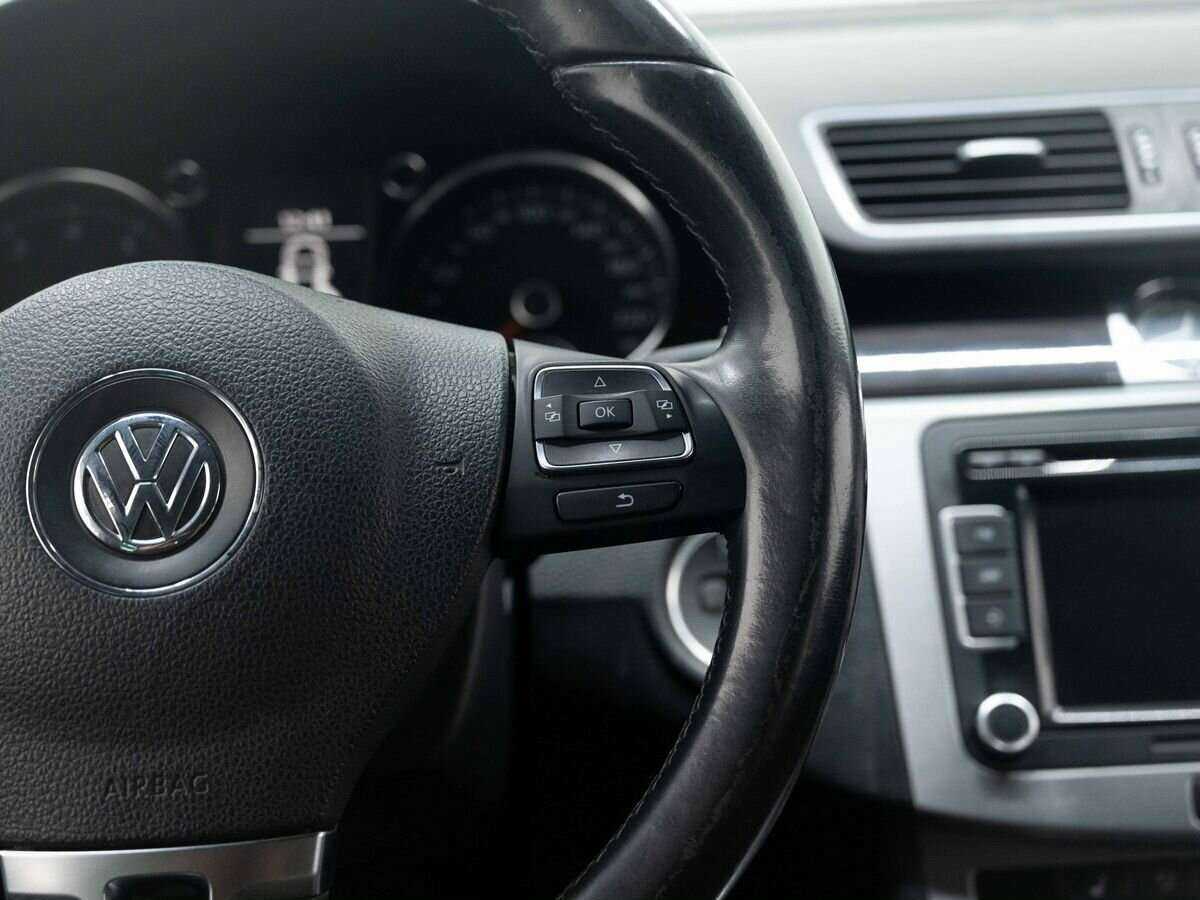 Купить Volkswagen Passat CC с пробегом. Фото: #14