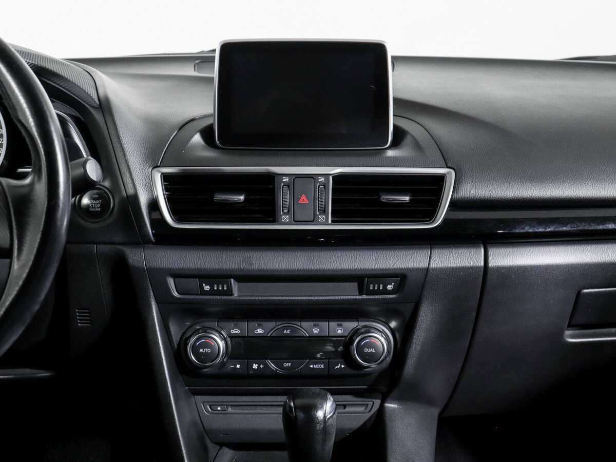 Купить Mazda 3 с пробегом. Фото: #9