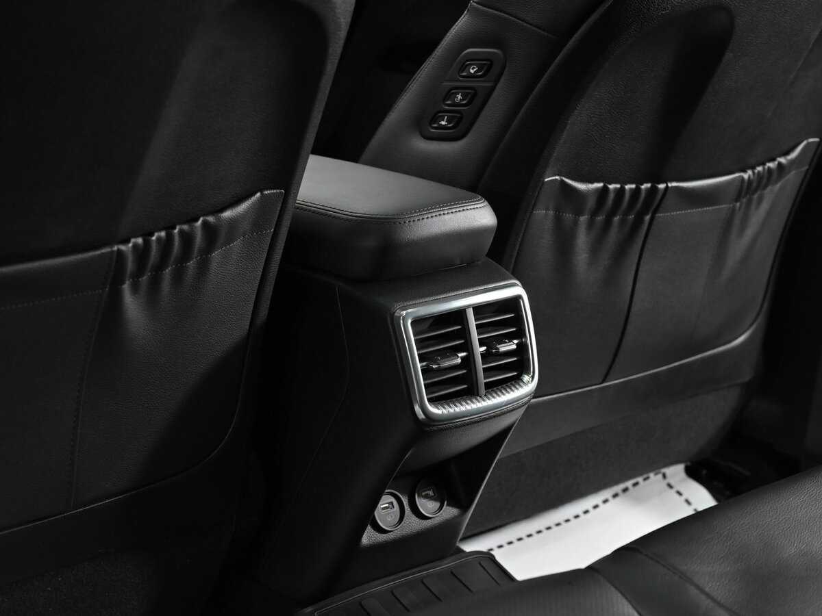 Купить Kia K5 с пробегом. Фото: #17