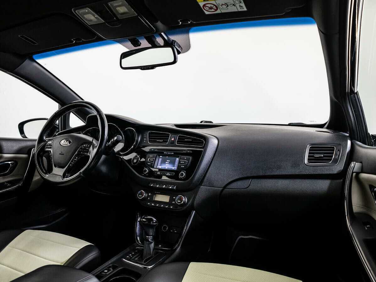 Купить Kia Ceed с пробегом. Фото: #6
