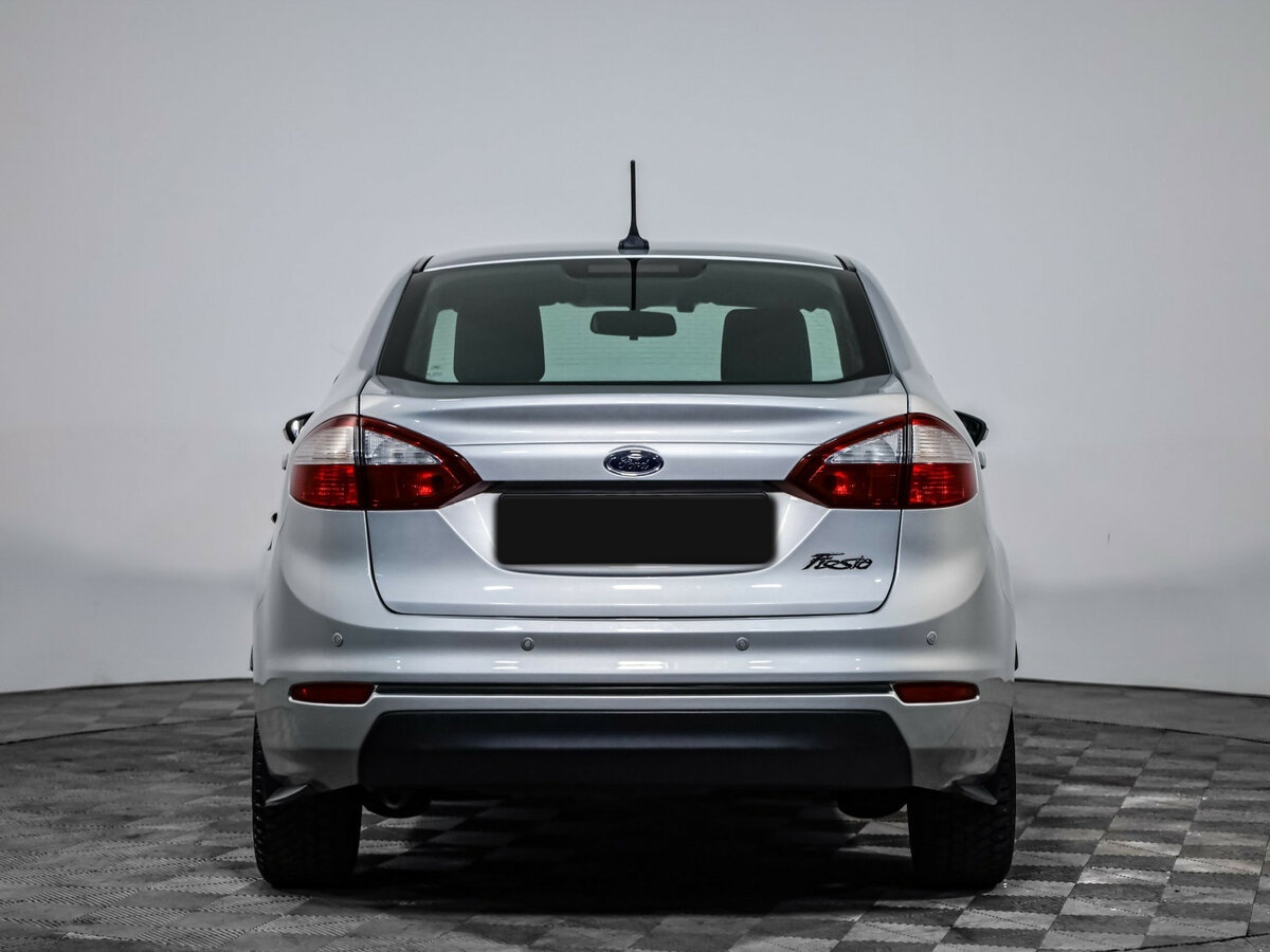 Купить Ford Fiesta с пробегом. Фото: #4