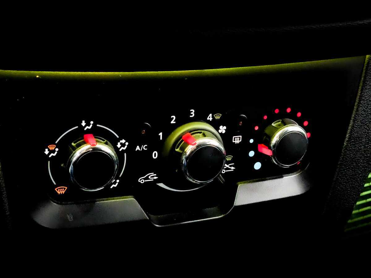 Купить Lada (ВАЗ) XRAY с пробегом. Фото: #24