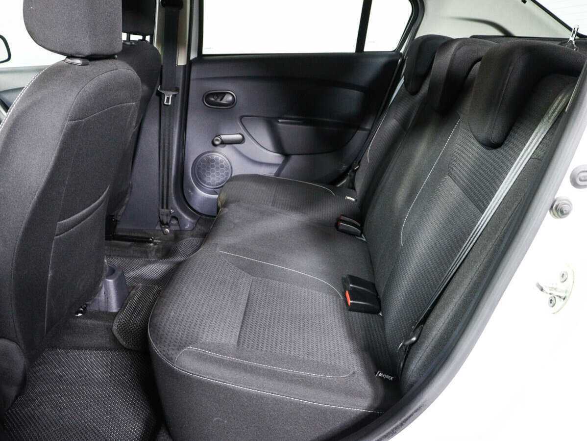 Купить Renault Logan с пробегом. Фото: #7