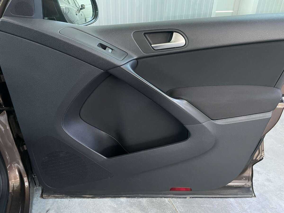 Купить Volkswagen Tiguan с пробегом. Фото: #19