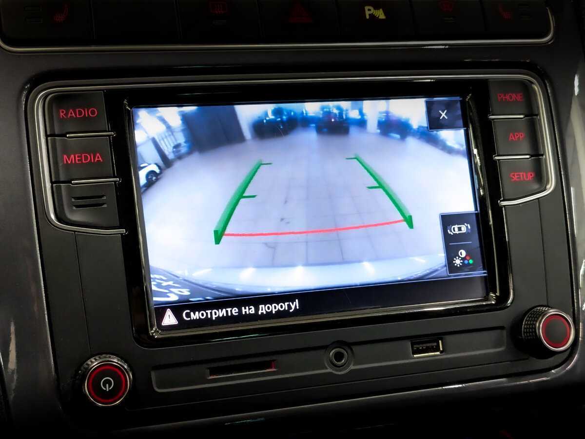 Купить Volkswagen Polo с пробегом. Фото: #24