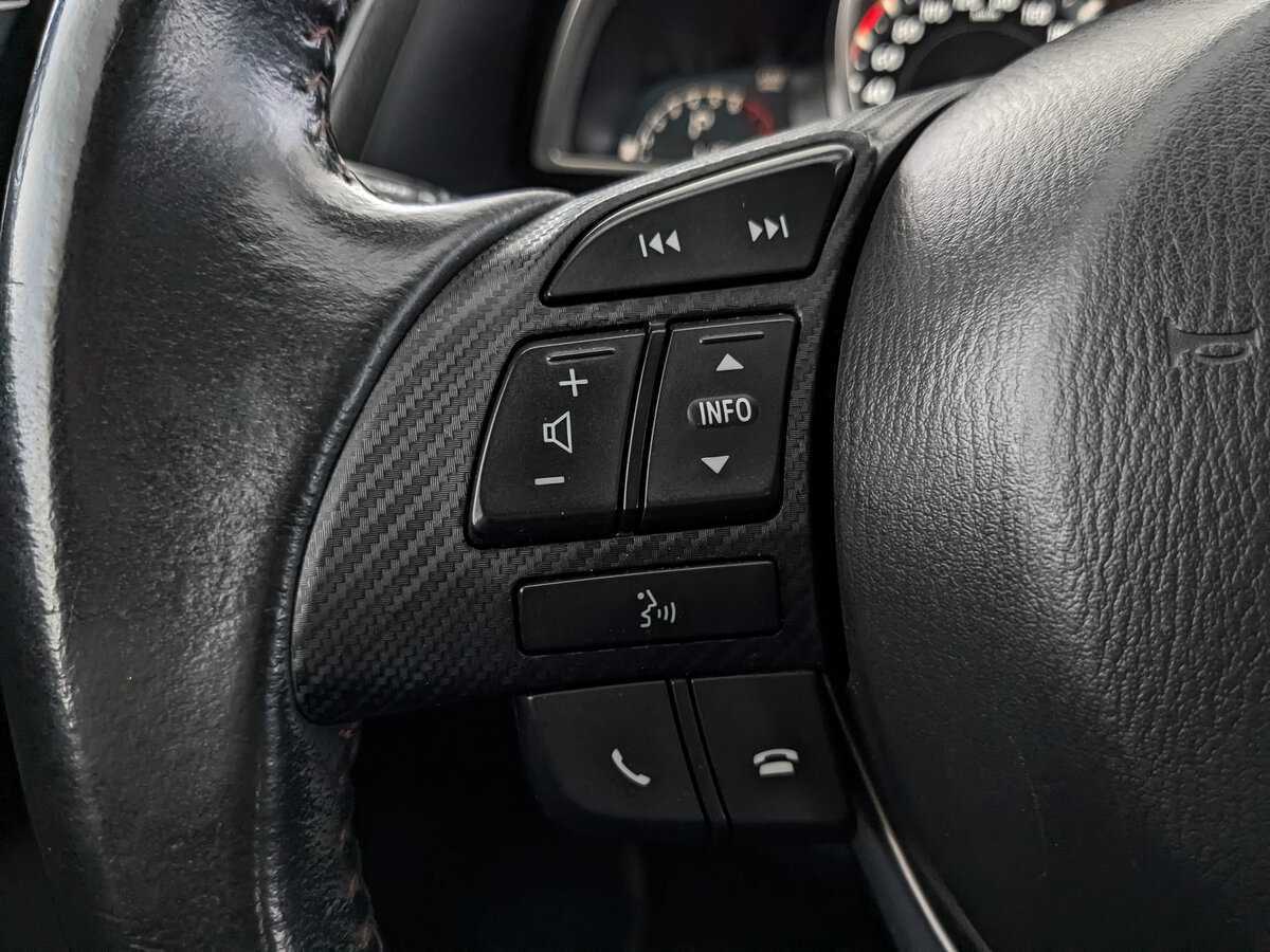 Купить Mazda 3 с пробегом. Фото: #26