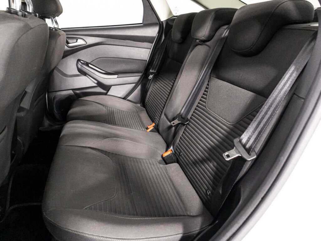 Купить Ford Focus с пробегом. Фото: #9