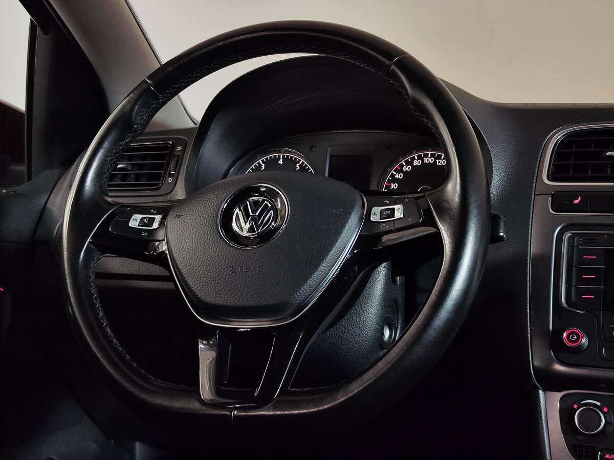 Купить Volkswagen Polo с пробегом. Фото: #8