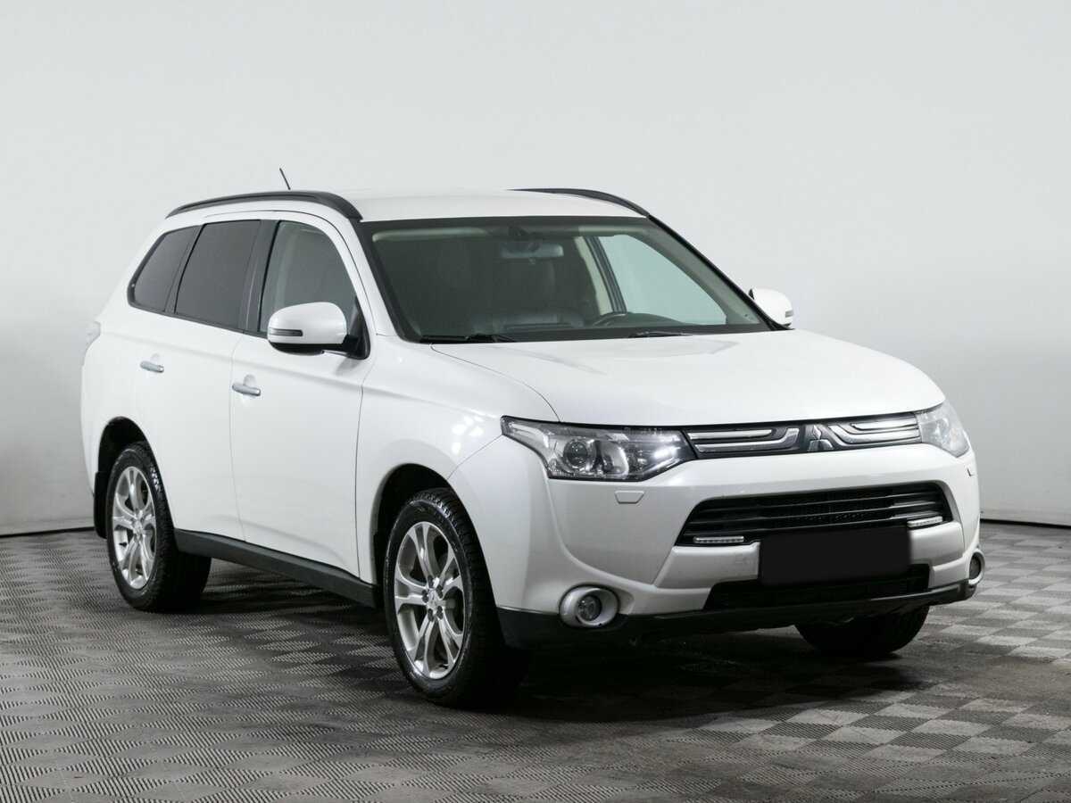 Купить Mitsubishi Outlander с пробегом. Фото: #2
