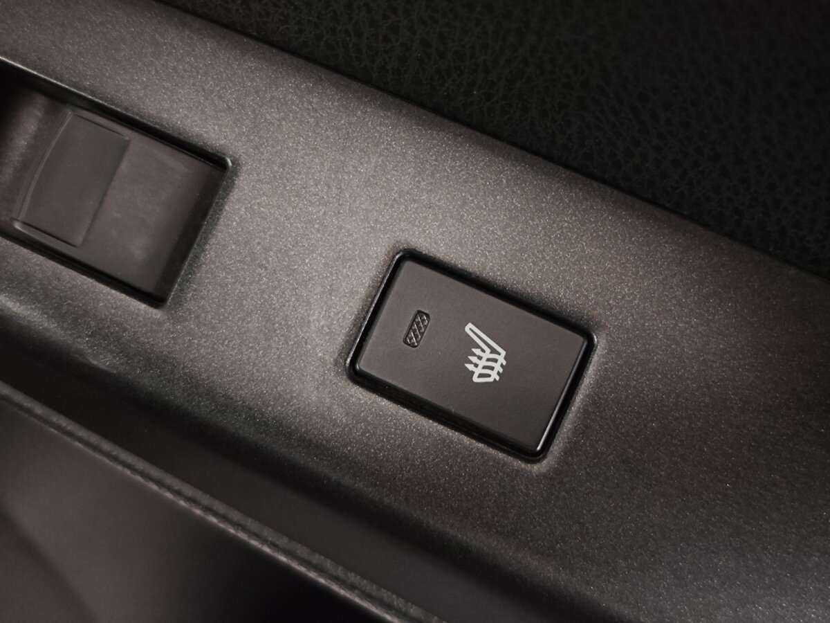 Купить Toyota RAV4 с пробегом. Фото: #16