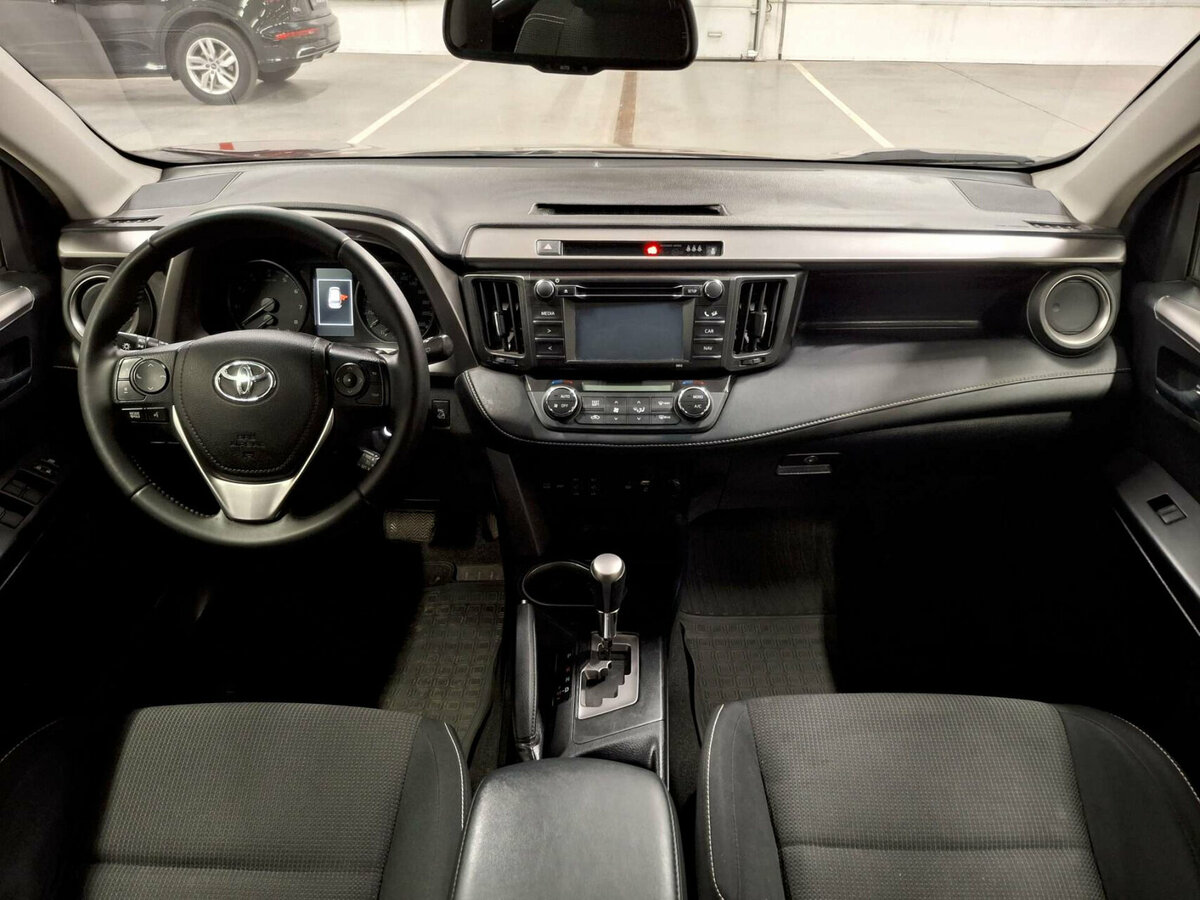 Купить Toyota RAV4 с пробегом. Фото: #12