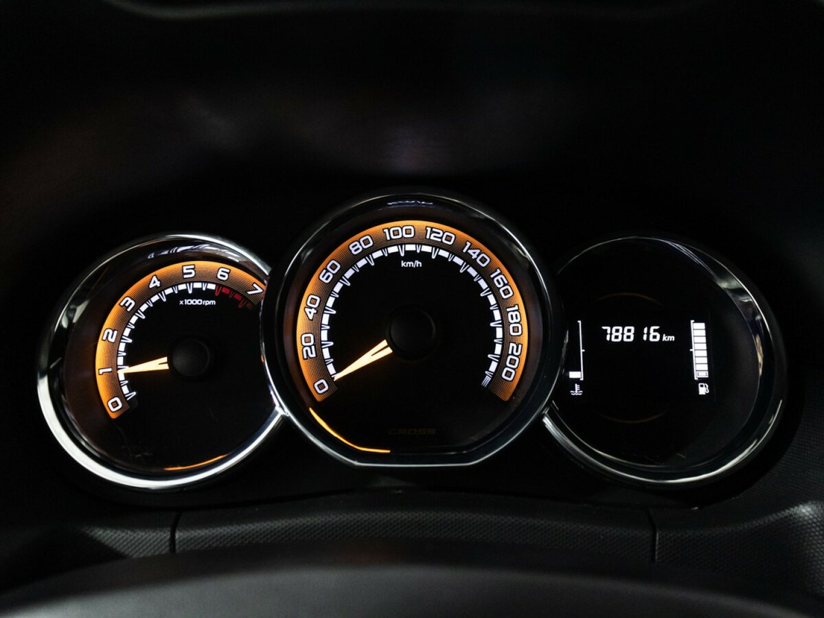 Купить Lada (ВАЗ) Largus с пробегом. Фото: #11