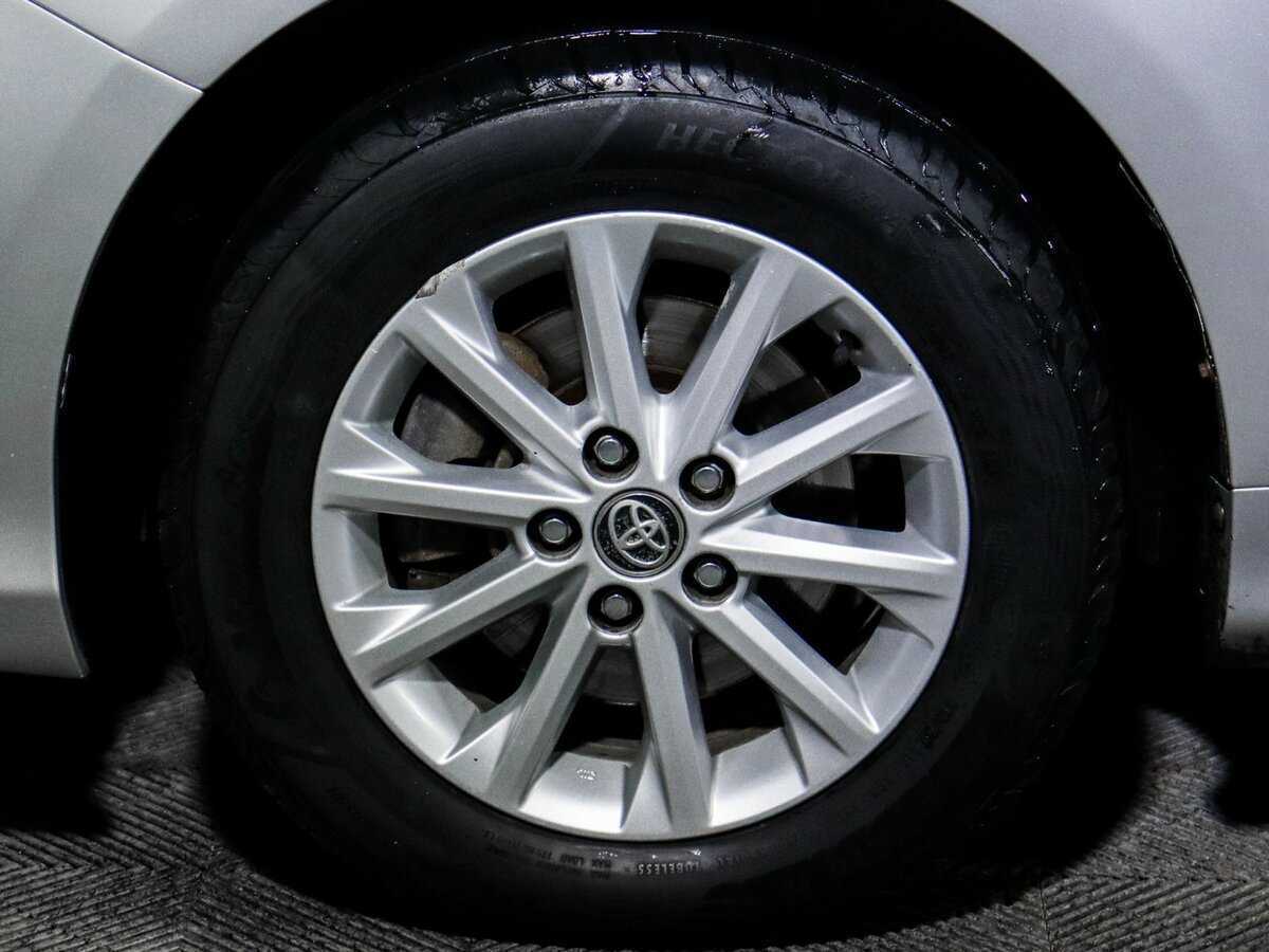 Купить Toyota Camry с пробегом. Фото: #13
