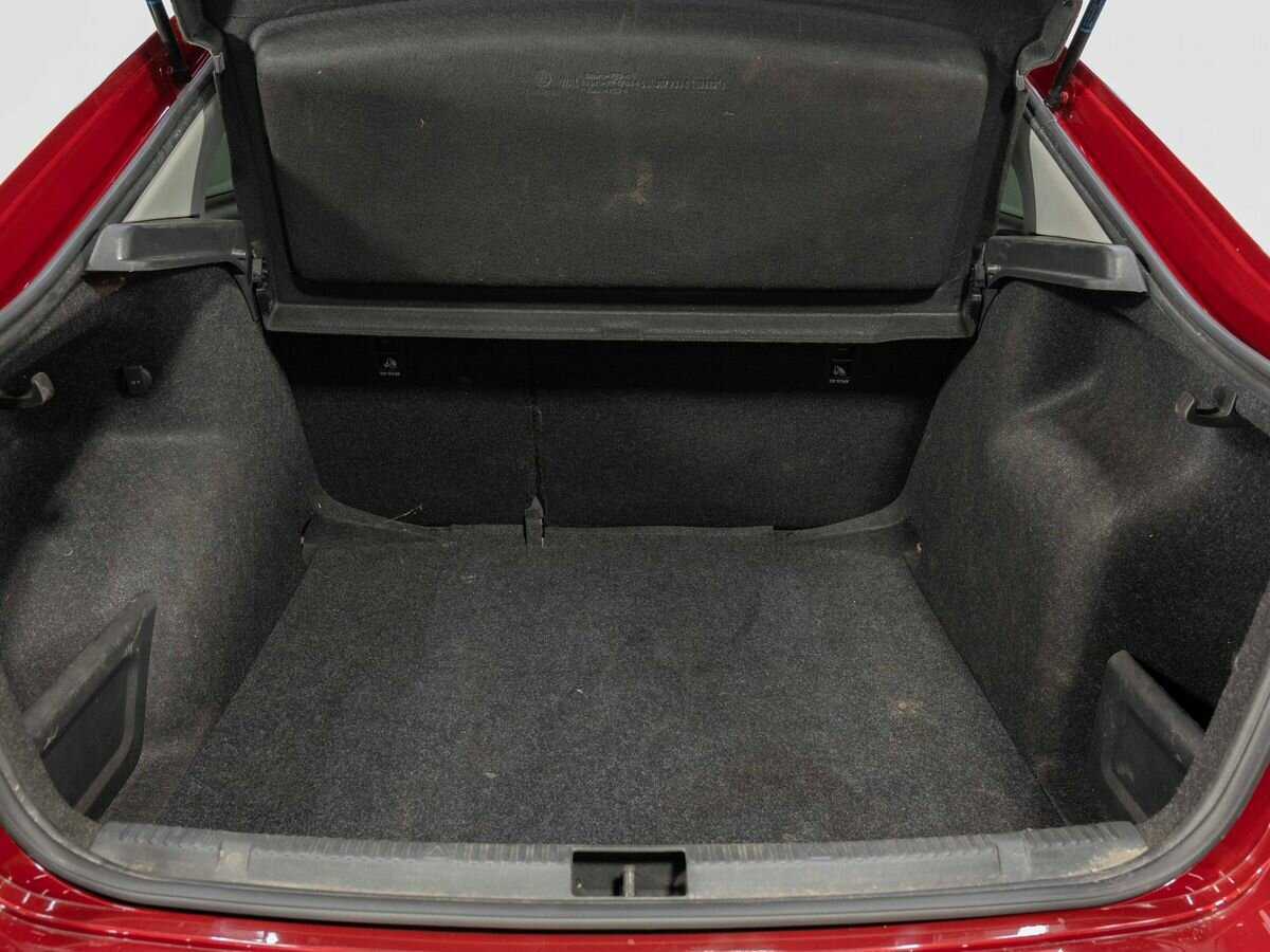 Купить Skoda Rapid с пробегом. Фото: #19