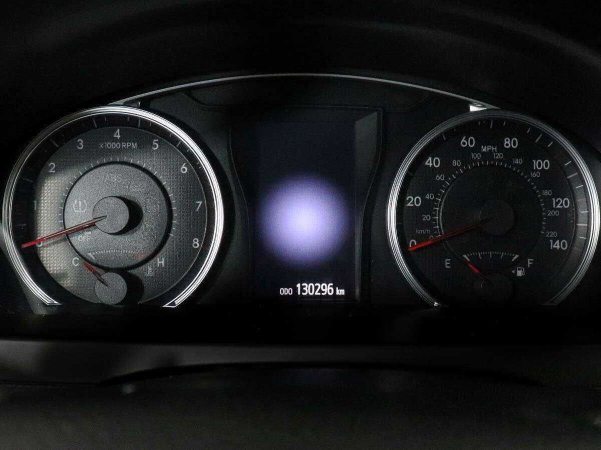 Купить Toyota Camry с пробегом. Фото: #7