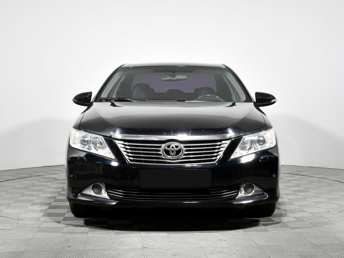 Купить Toyota Camry с пробегом. Фото: #1