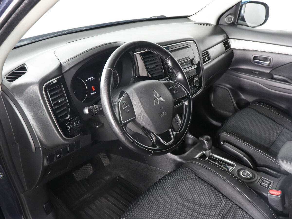 Купить Mitsubishi Outlander с пробегом. Фото: #8