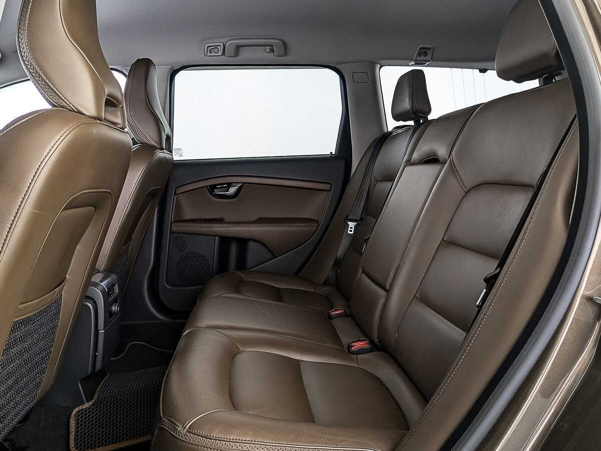 Купить Volvo XC70 с пробегом. Фото: #17