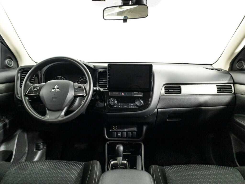 Купить Mitsubishi Outlander с пробегом. Фото: #12