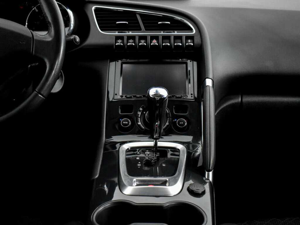 Купить Peugeot 3008 с пробегом. Фото: #12