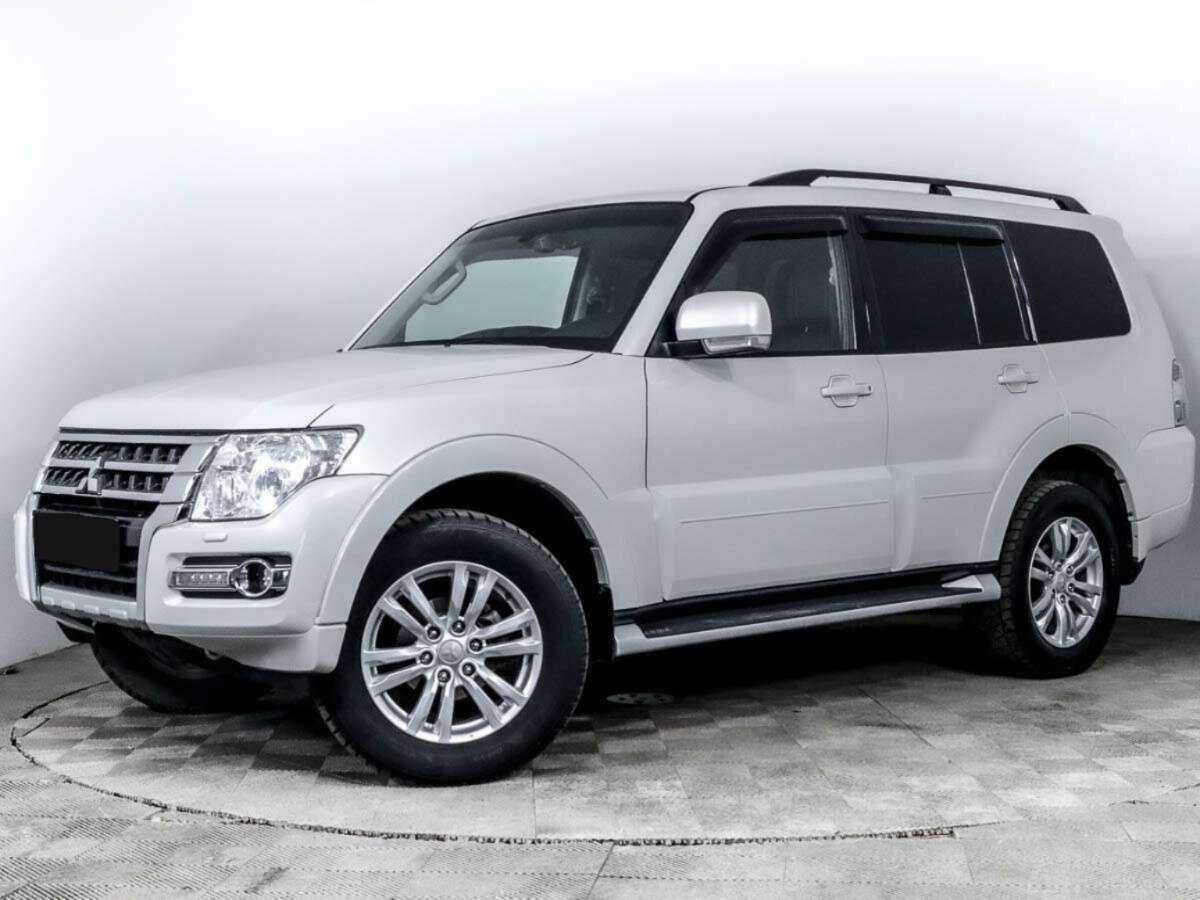 Купить Mitsubishi Pajero с пробегом. Фото: #0