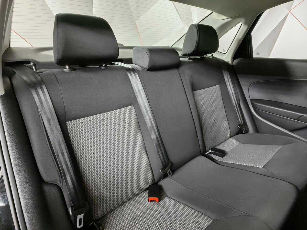 Купить Volkswagen Polo с пробегом. Фото: #12