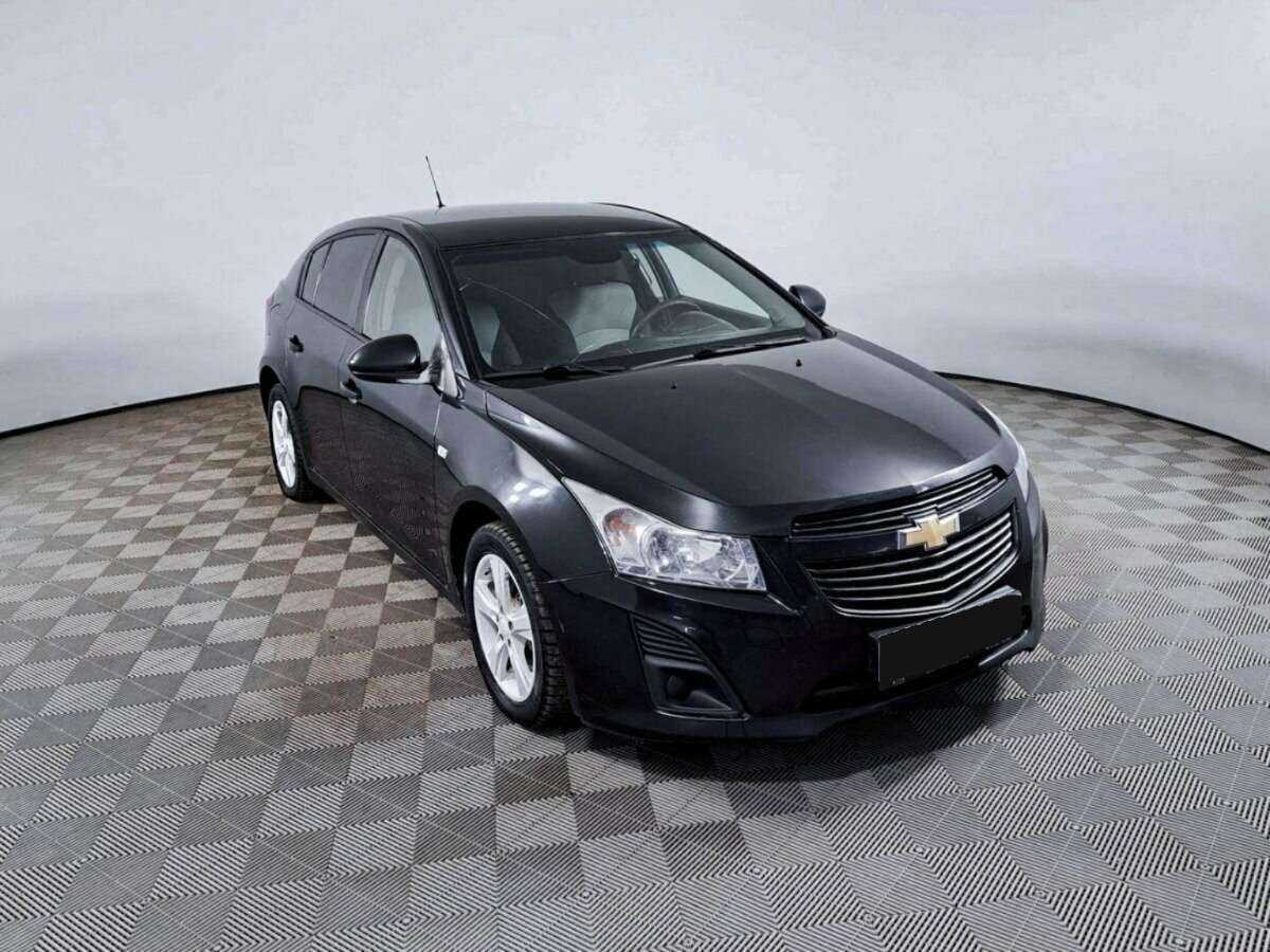 Купить Chevrolet Cruze с пробегом. Фото: #2