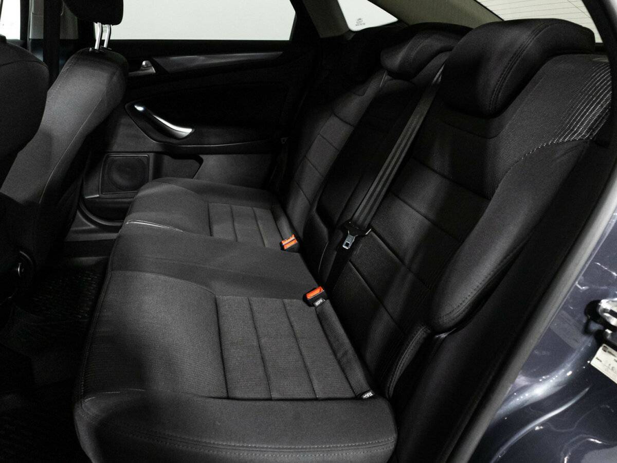 Купить Ford Mondeo с пробегом. Фото: #9