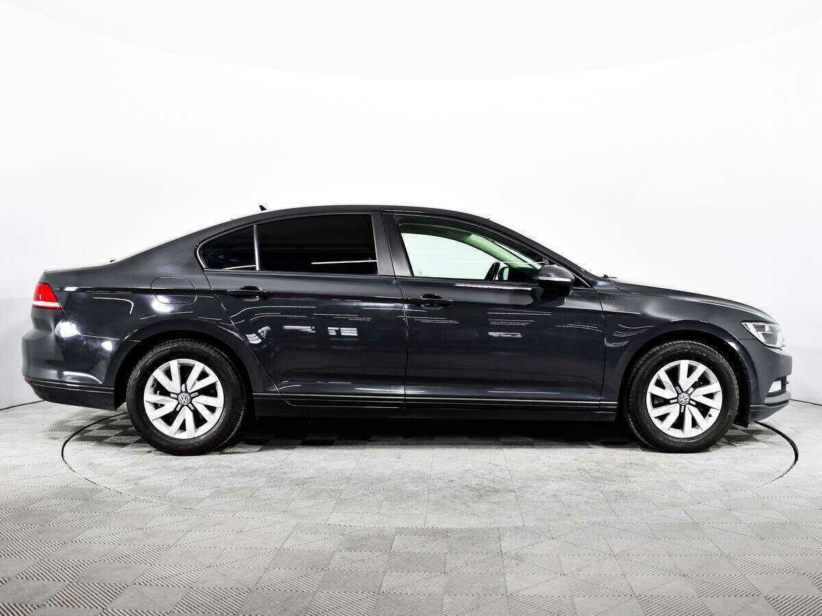Купить Volkswagen Passat с пробегом. Фото: #3