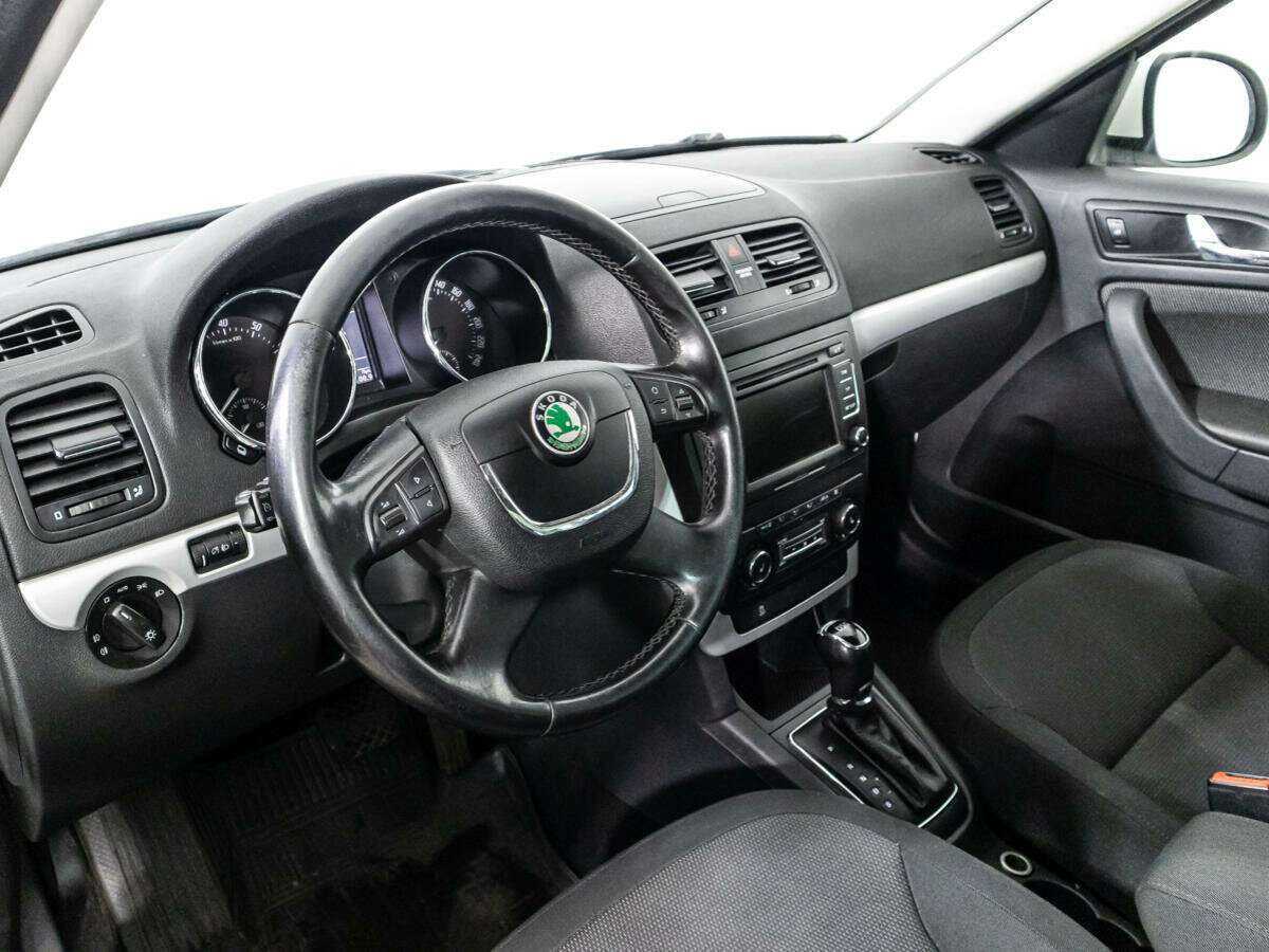 Купить Skoda Yeti с пробегом. Фото: #10