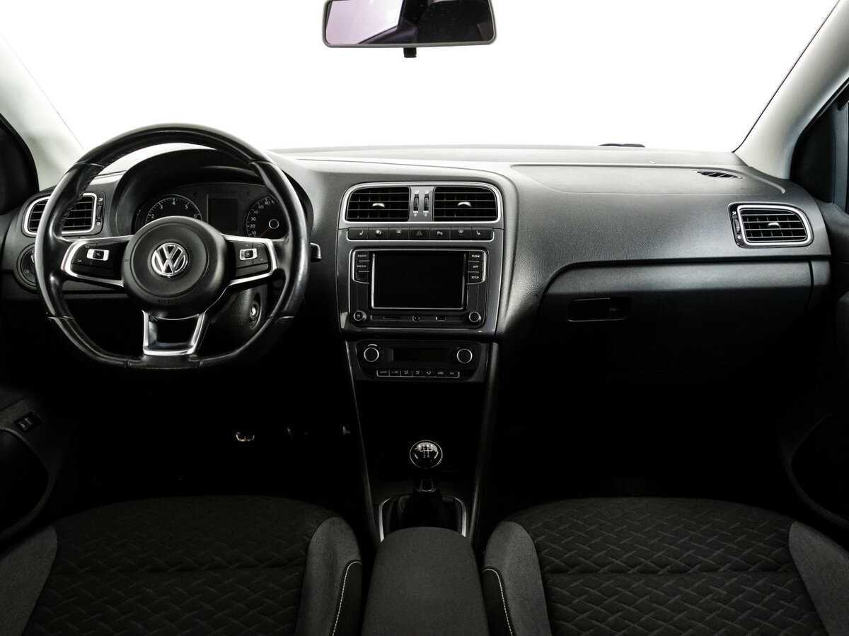 Купить Volkswagen Polo с пробегом. Фото: #7