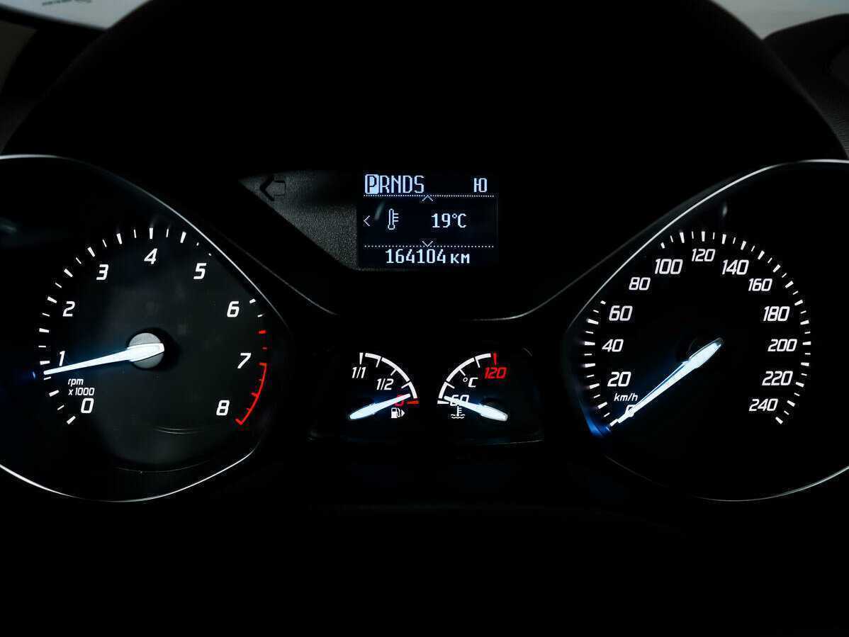 Купить Ford Kuga с пробегом. Фото: #9