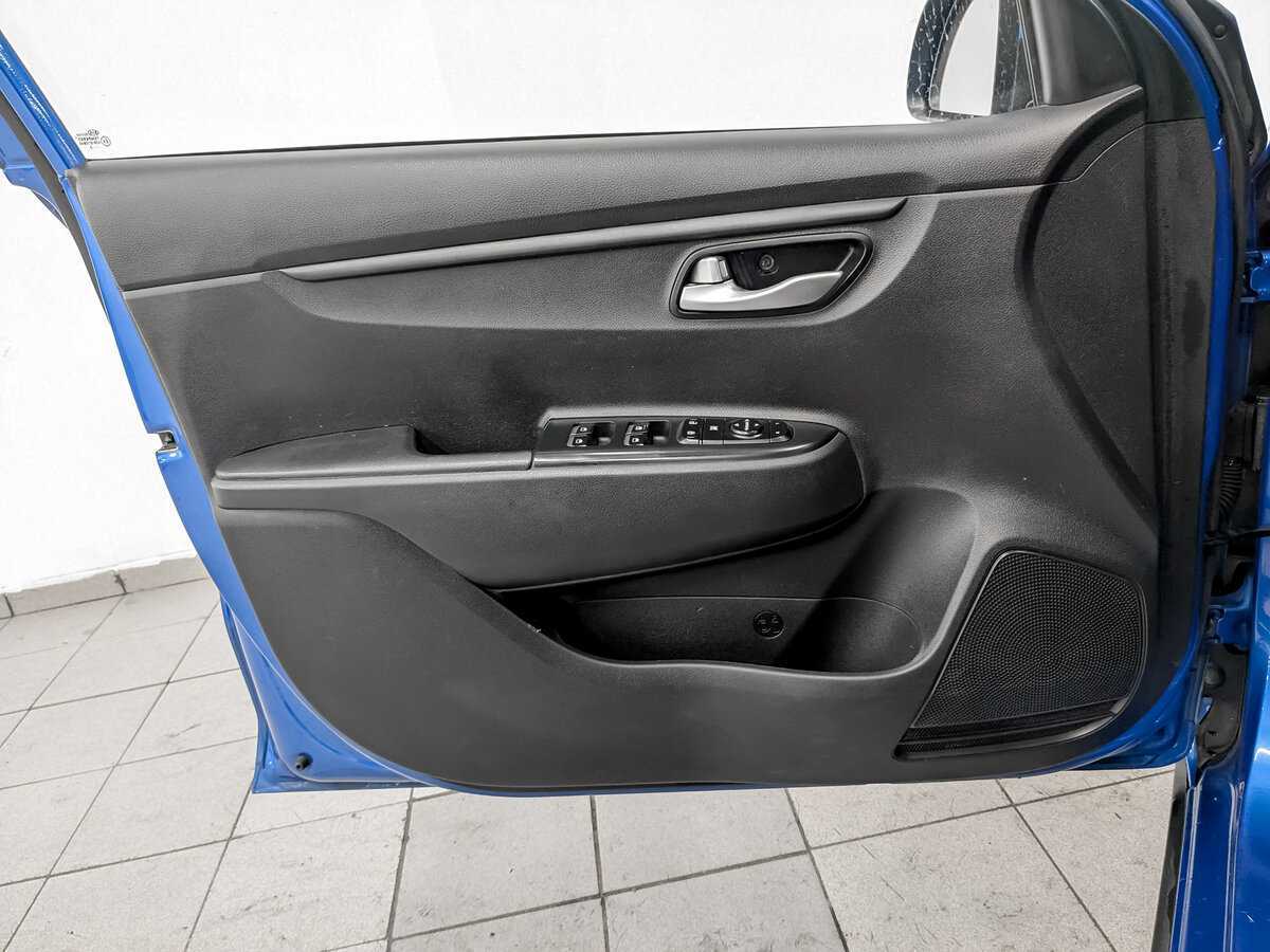 Купить Kia Rio с пробегом. Фото: #18