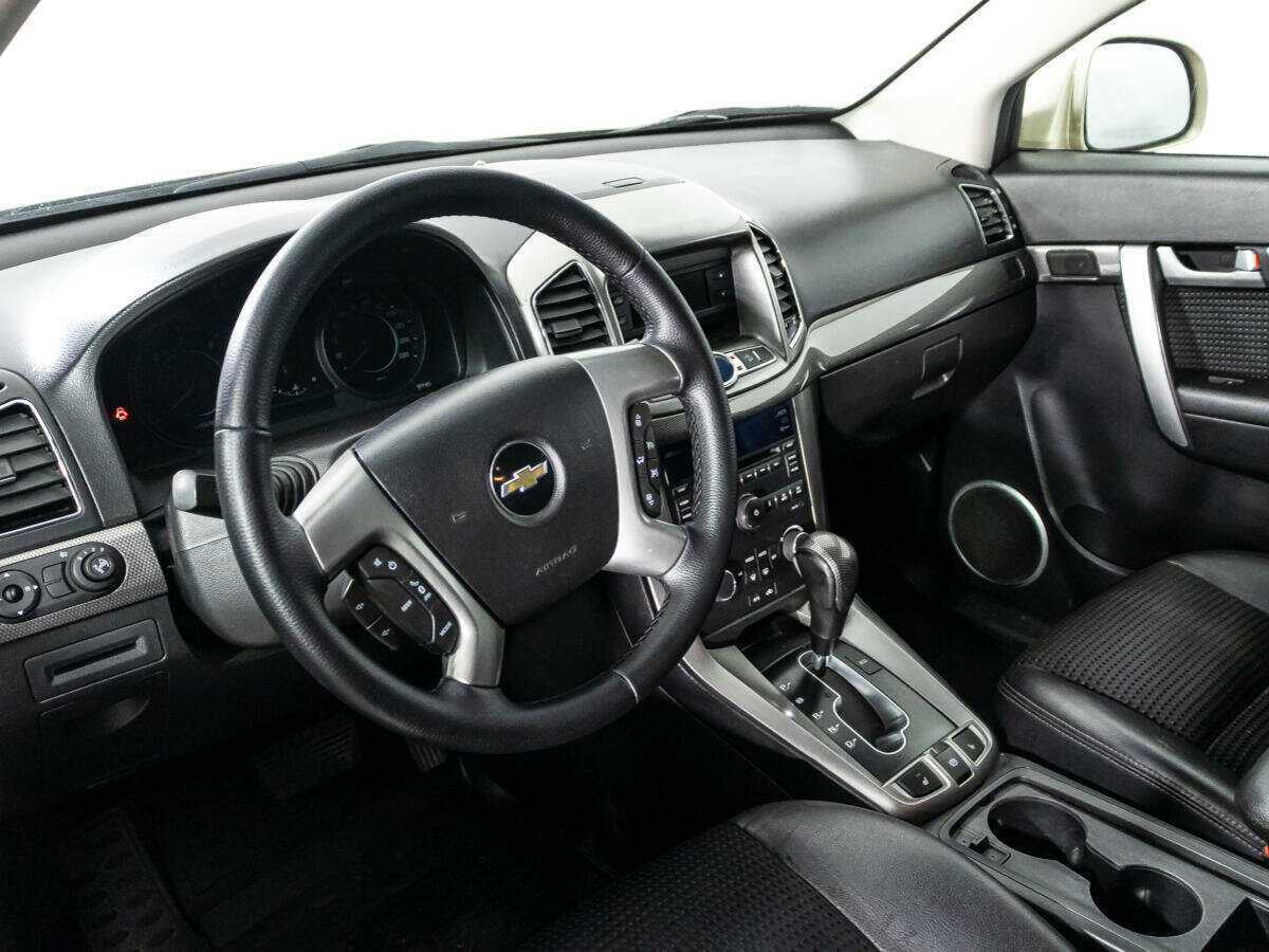 Купить Chevrolet Captiva с пробегом. Фото: #10