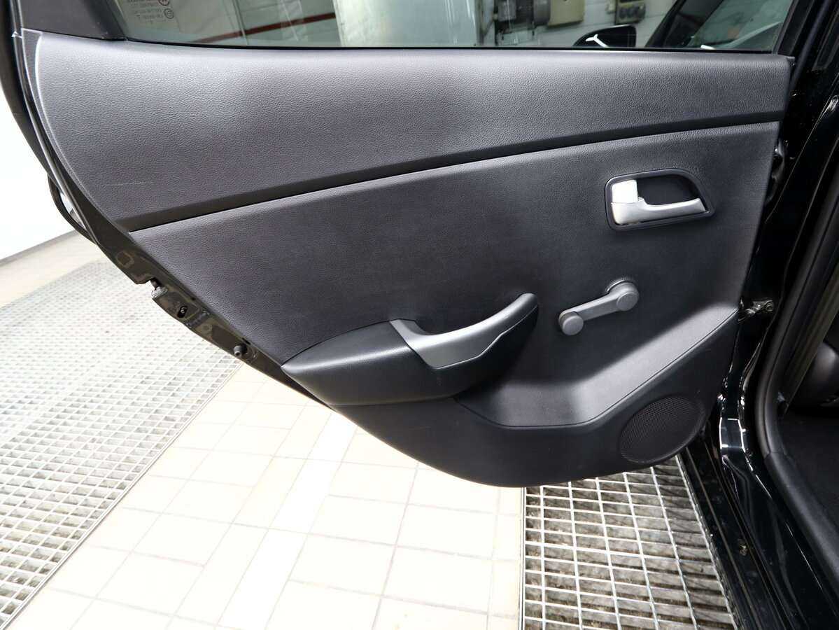 Купить Kia Rio с пробегом. Фото: #10