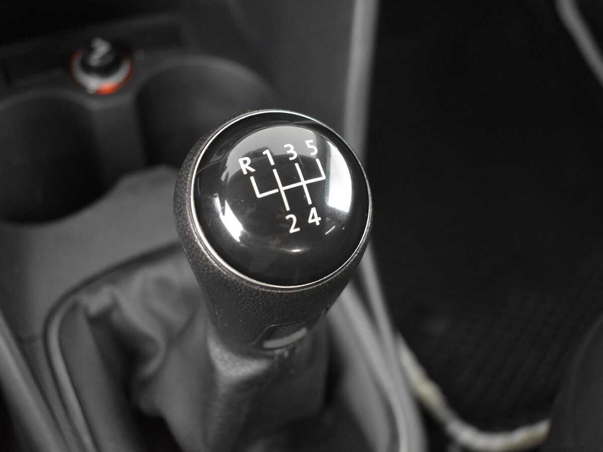 Купить Volkswagen Polo с пробегом. Фото: #11