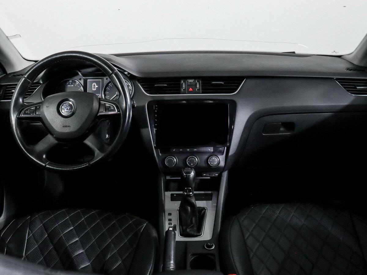 Купить Skoda Octavia с пробегом. Фото: #9