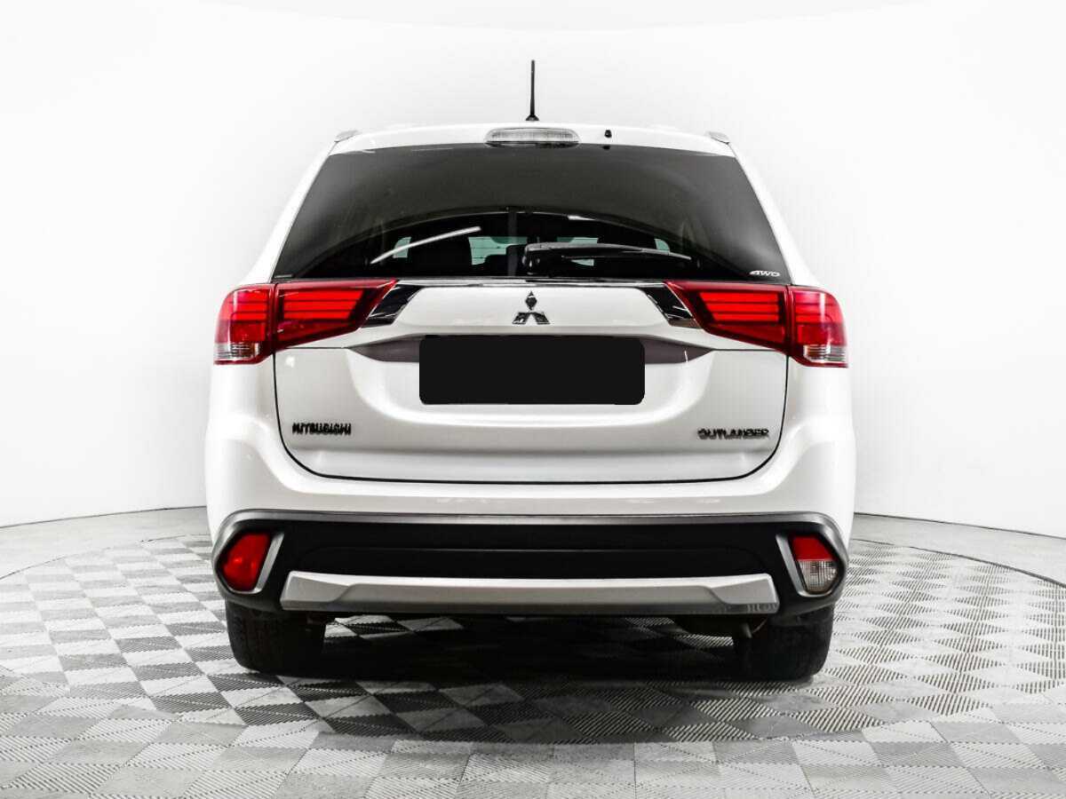 Купить Mitsubishi Outlander с пробегом. Фото: #5