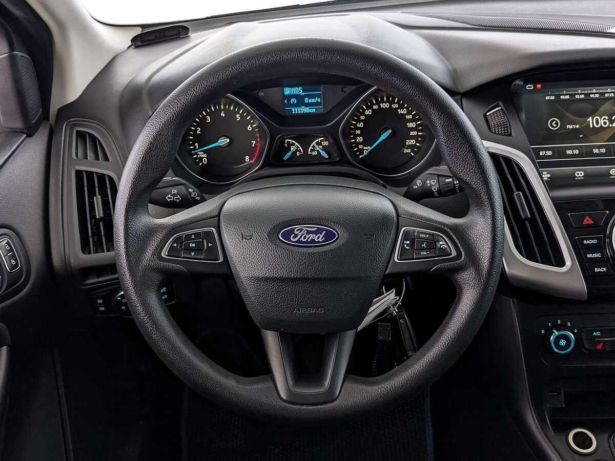 Купить Ford Focus с пробегом. Фото: #17