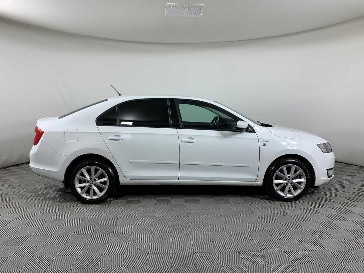 Купить Skoda Rapid с пробегом. Фото: #3